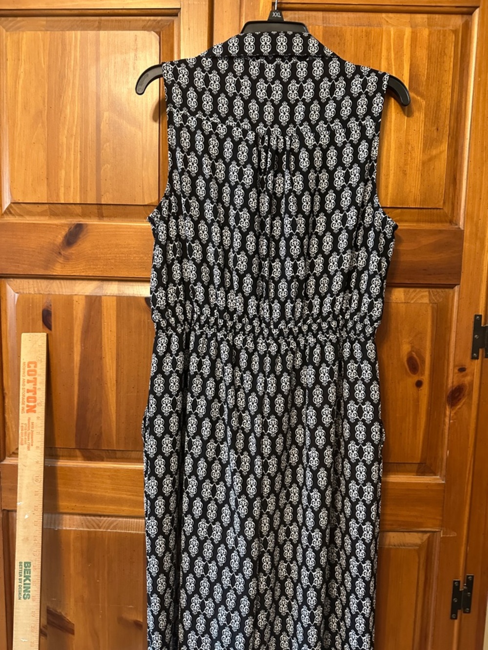 Ryan Mitchell Sleeveless Printed Jumpsuit with 2 side pockets - Picture 8 of 10
